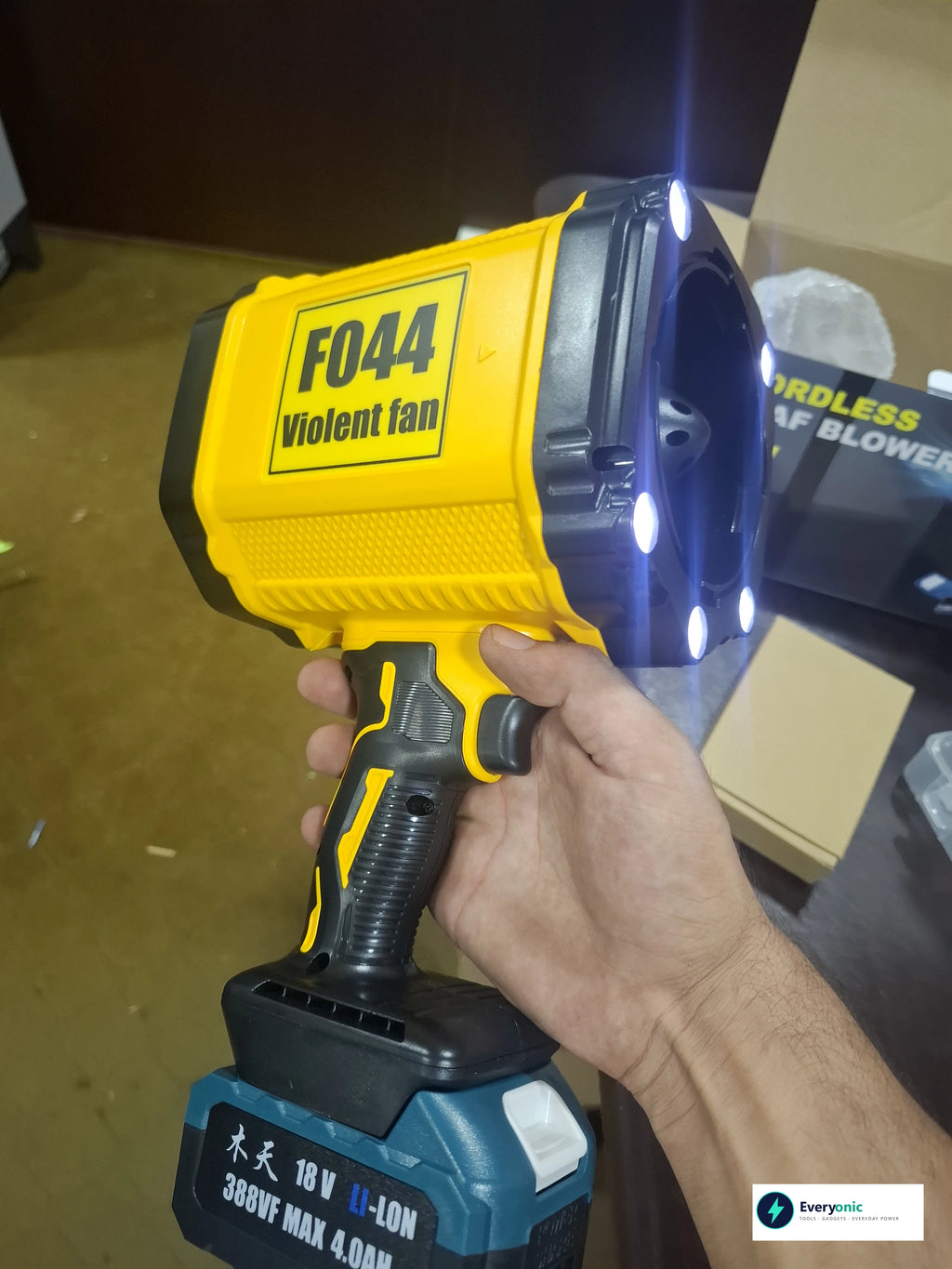 CORDLESS LEAF BLOWER 2000W